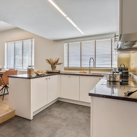 Sersea - Spacious House In With Garage أوستيند