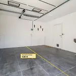 Sersea - Spacious House In With Garage Ferienhaus