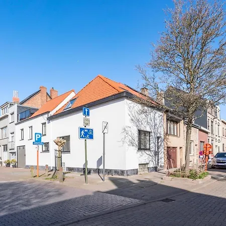 Сasa de vacaciones Sersea - Spacious House In With Garage